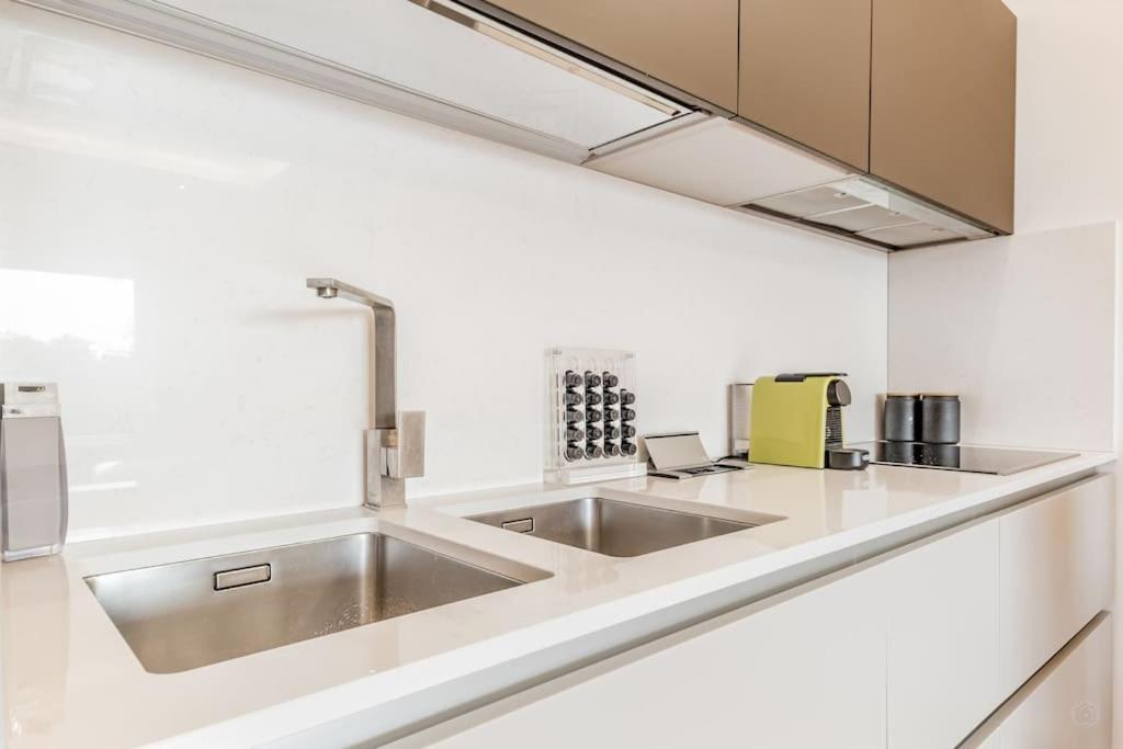 Luxury Apartment Front Of Cavalieri Hilton Hotel Roma Esterno foto