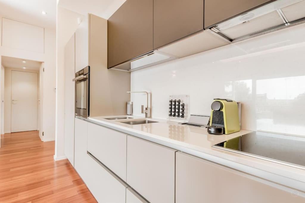 Luxury Apartment Front Of Cavalieri Hilton Hotel Roma Esterno foto